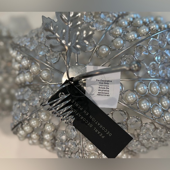 Pearls & Crystal Pumpkin - Picture 6 of 8